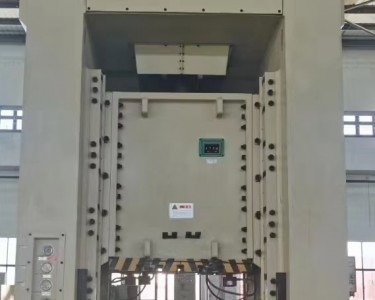 气动冲床 400T 金丰
