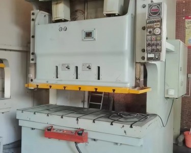 气动冲床 160T 金丰