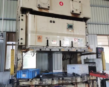 气动冲床 250T 金丰