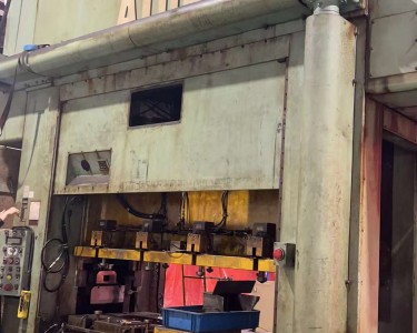 高速冲床 400T AIDA