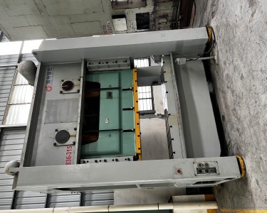 气动冲床 315T 扬锻