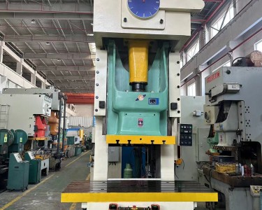 气动冲床 400T 徐锻