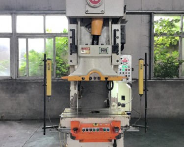 气动冲床 60T 扬锻