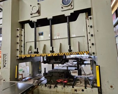 气动冲床 400T 徐锻