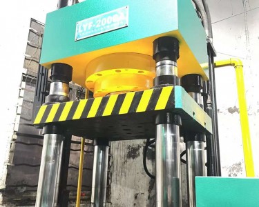 四柱式油压机 200T 力源