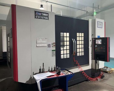 立式加工中心 1370 力威