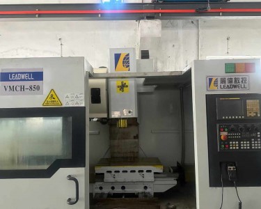 立式加工中心 850 丽伟
