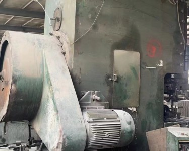 气动冲床 400T 徐锻