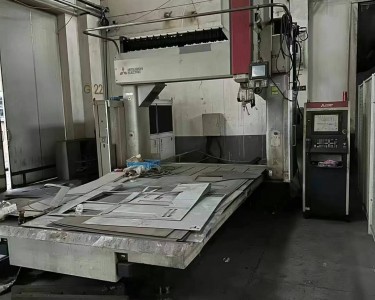 激光切割机 ML3122VZ10 三菱