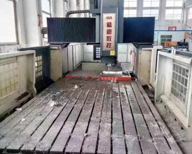 数控龙门铣床 2040 济南精豪