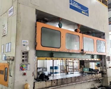 气动冲床 600T 东泰