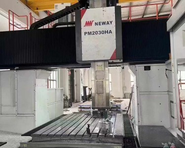 龙门加工中心 2030 纽威