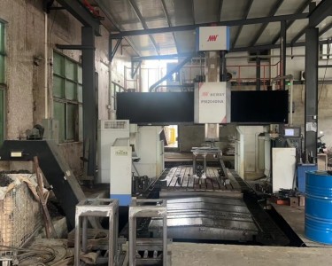 龙门加工中心 2040 纽威