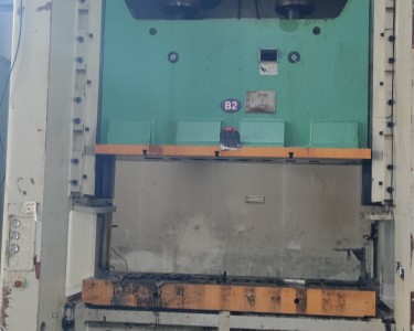 气动冲床 315T 扬力