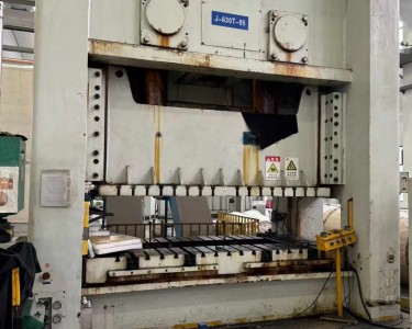 气动冲床 630T 扬锻