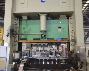 气动冲床 315T 扬力