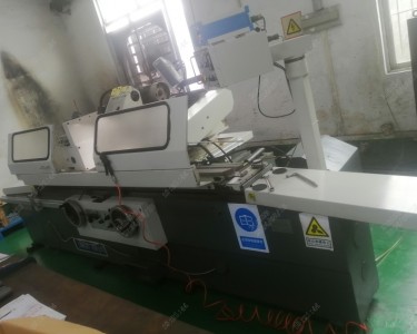 万能外圆磨床 MGA1432A*1500 上海机床