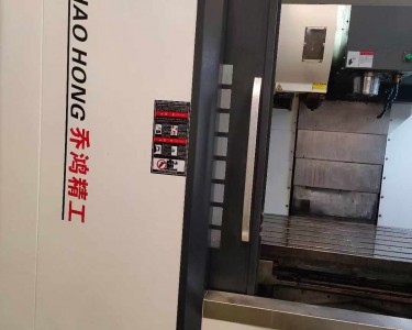 立式加工中心 1380 乔鸿