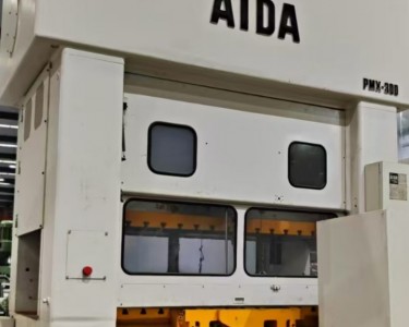 气动冲床 300T AIDA