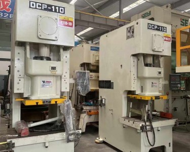 气动冲床 110T 金丰