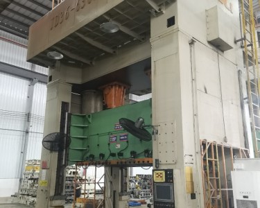 气动冲床 630T 扬力