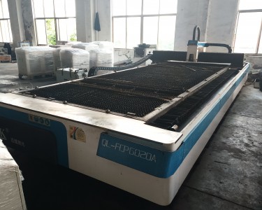激光切割机 6020/3000W 迅镭