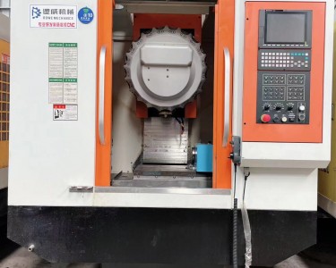 立式加工中心 T6 逻威