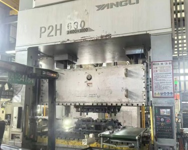 气动冲床 400T 扬力