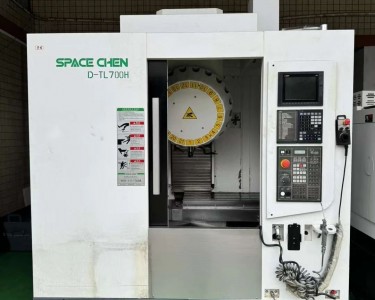 立式加工中心 T700 宇辰