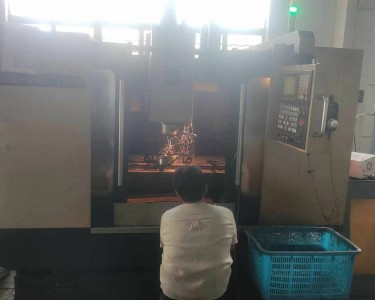 立式加工中心 850 沈阳机床
