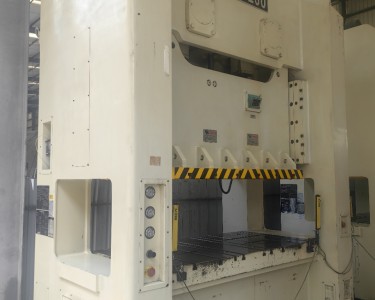 气动冲床 200T 金丰