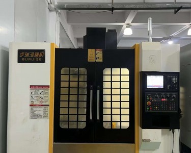 立式加工中心 V8 步瑞泽