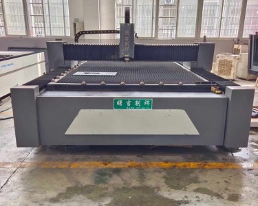 激光切割机 4020/1500W 龙威
