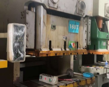气动冲床 160T 胜龙