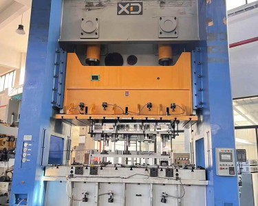 气动冲床 500T 徐锻