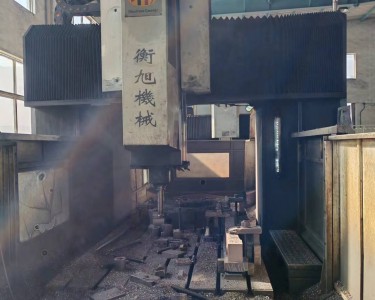 龙门加工中心 2515 衡旭
