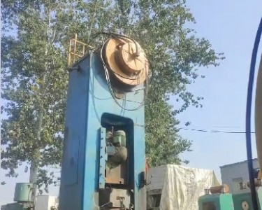 气动冲床 160T  