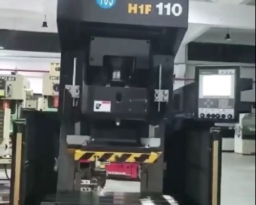 气动冲床 110T 精品