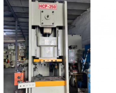 气动冲床 250T 东泰