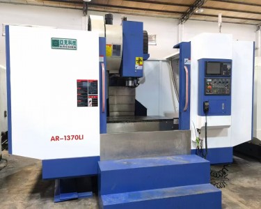 立式加工中心 AR—1370LI 亚克