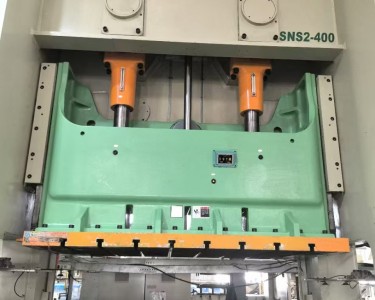 气动冲床 400T 协易