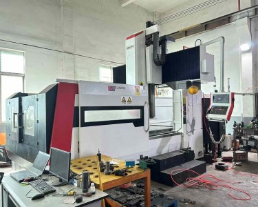 龙门加工中心 2518 佳富