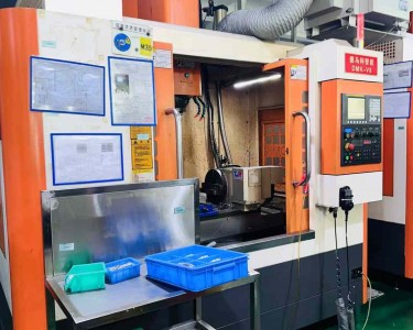立式加工中心 850 德马科