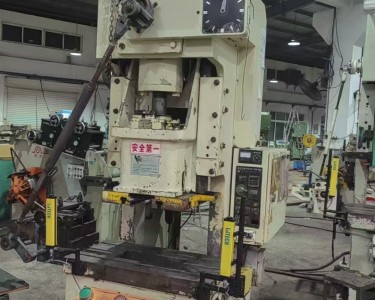 气动冲床 60T 金丰