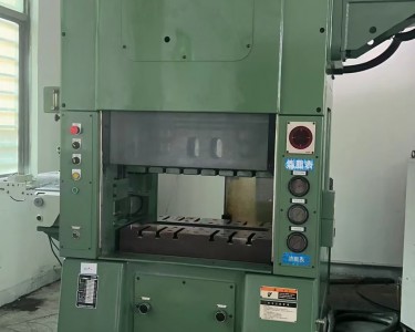 气动冲床 40T KYDRI