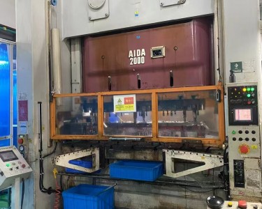 气动冲床 2000T AIDA