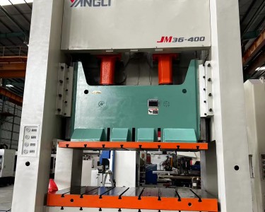 气动冲床 400T 扬力