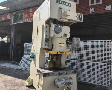 气动冲床 125T 英龙