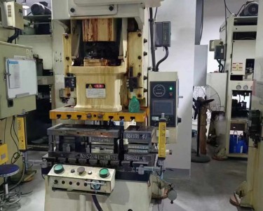 气动冲床 60T 泰易达