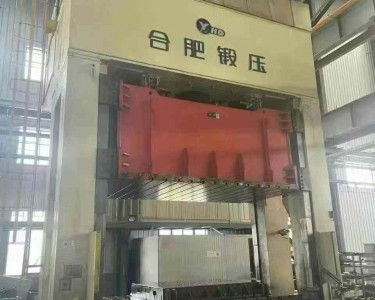 框架式油压机 2400T 合肥锻压